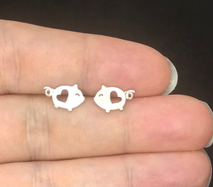 Kissing Pig Studs (Sterling Silver)