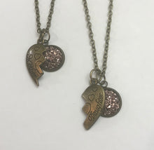 Load image into Gallery viewer, Shared Heart Mother-Daughter Necklace Set (Antique Bronze)