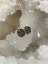 Load image into Gallery viewer, 8mm Gunmetal Druzy Studs