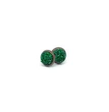 Load image into Gallery viewer, 8mm Emerald Shimmer Druzy Studs