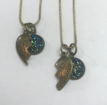 Load image into Gallery viewer, Shared Heart Mother-Daughter Necklace Set (Antique Bronze)