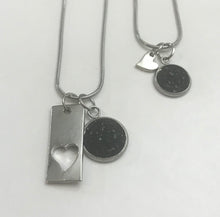 Load image into Gallery viewer, “Elegant Heart” Mother-Daughter Necklace Set (Stainless Steel)