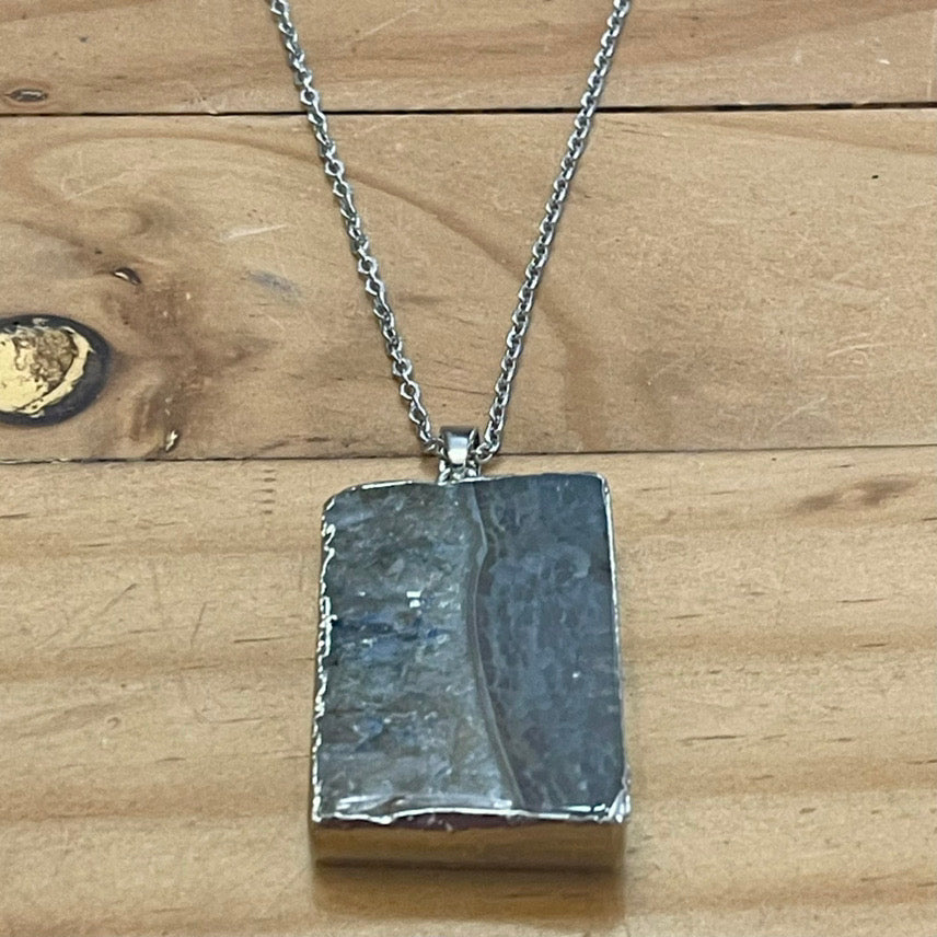 Spring Showers Agate Necklace (Stainless Steel)