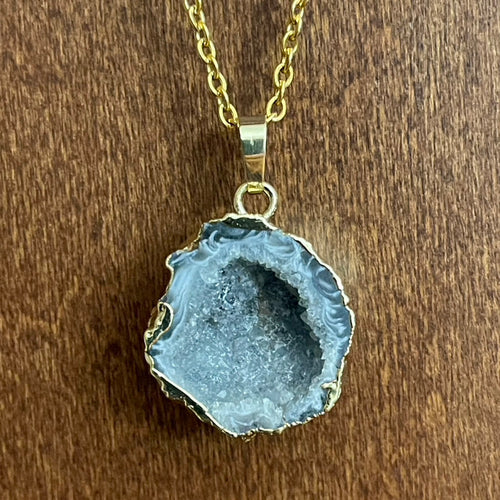 Jillian Geode Necklace (Stainless Steel)