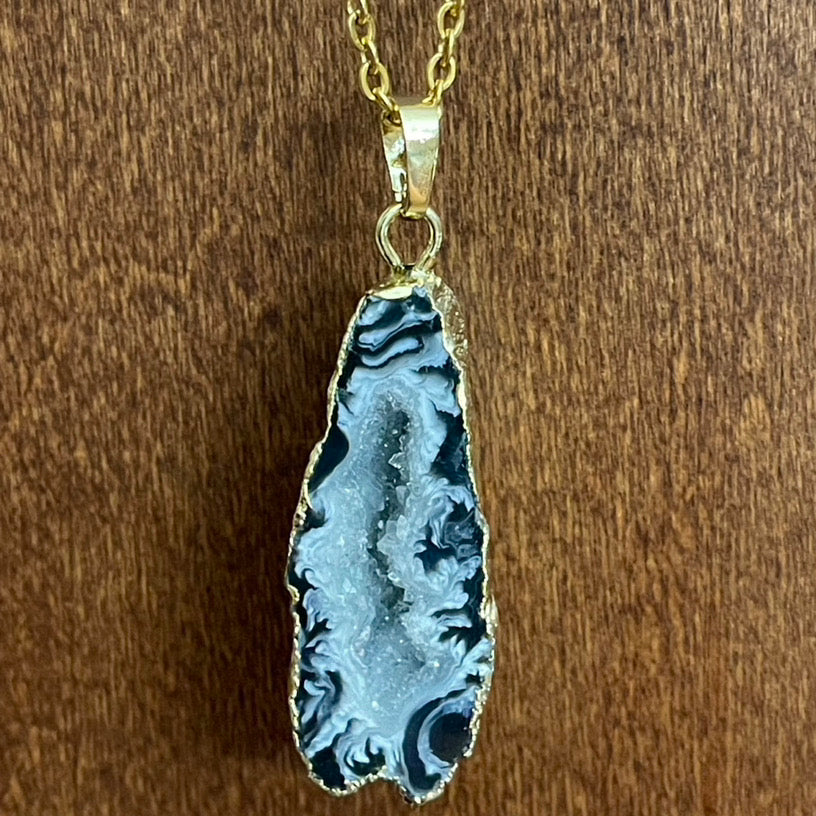 Gwen Geode Necklace (Stainless Steel)