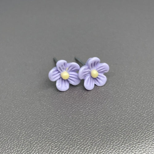 Dusty Lavender Wild Flower Studs