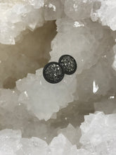 Load image into Gallery viewer, 8mm Gunmetal Druzy Studs