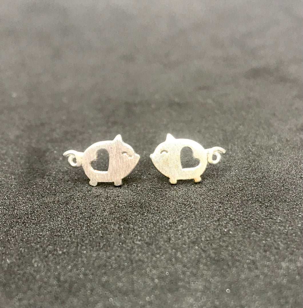 Kissing Pig Studs (Sterling Silver)