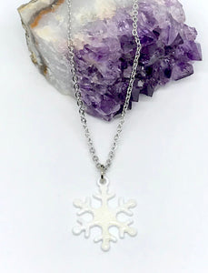 Shimmering Snowflake Necklace Necklace (Stainless Steel)