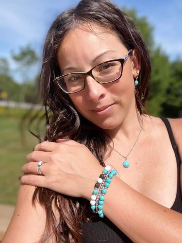 Turquoise Howlite Diffuser Bracelet Set