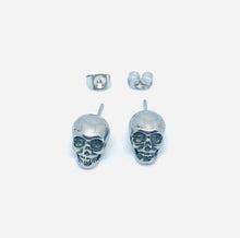 Load image into Gallery viewer, 3D Skull Studs (Titanium Steel)