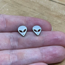 Load image into Gallery viewer, Alien Studs (Stainless Steel)