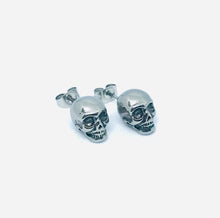 Load image into Gallery viewer, 3D Skull Studs (Titanium Steel)