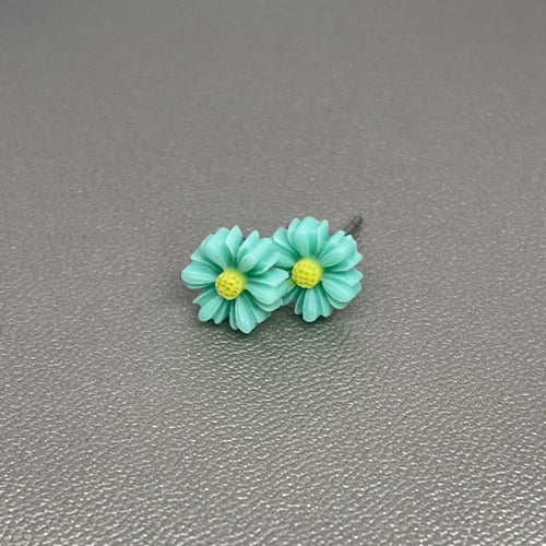 Chrysanthemum Studs in Turquoise