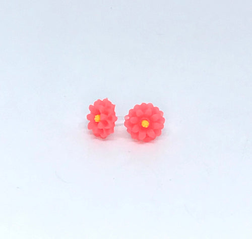 Daisy Studs in Wild Strawberry (No Metal)