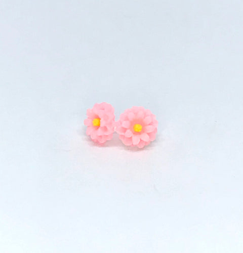 Daisy Studs in Bubblegum Pink (No Metal)